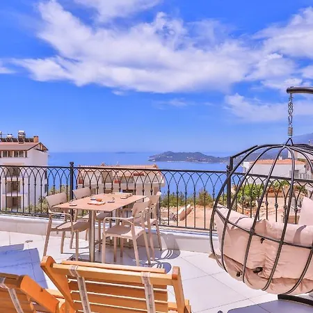 Apartment Goekyuezue Kaş