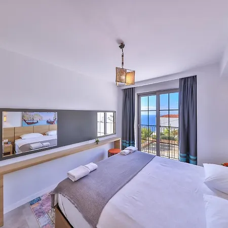 Goekyuezue Apartment Kaş