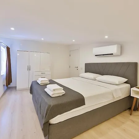 Apartment Goekyuezue *