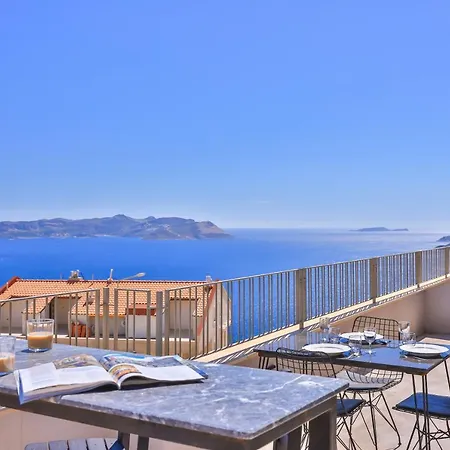 Goekyuezue Appartement *