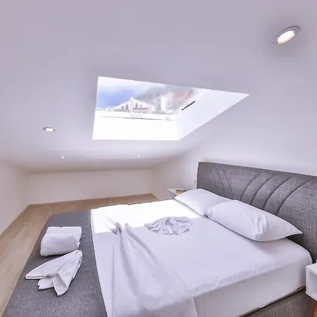 Goekyuezue Apartmán *