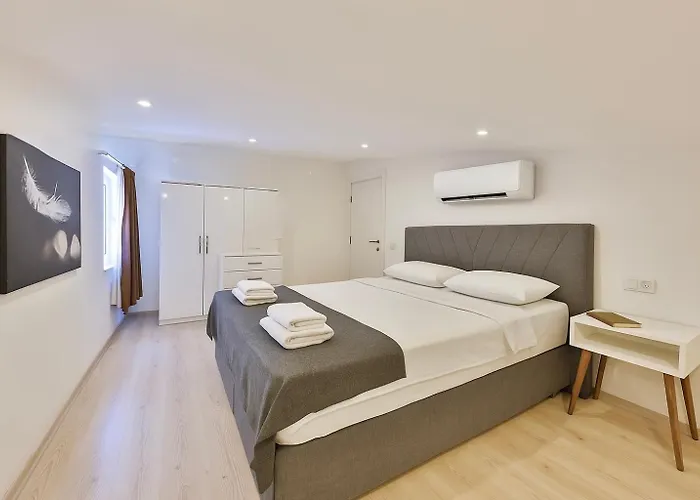 Апартаменты Goekyuezue *